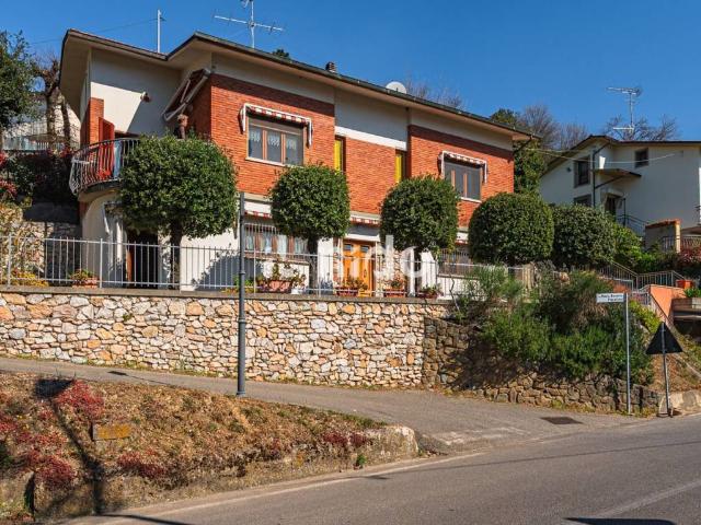 Villa Indipendente in vendita a Papiano, Lamporecchio