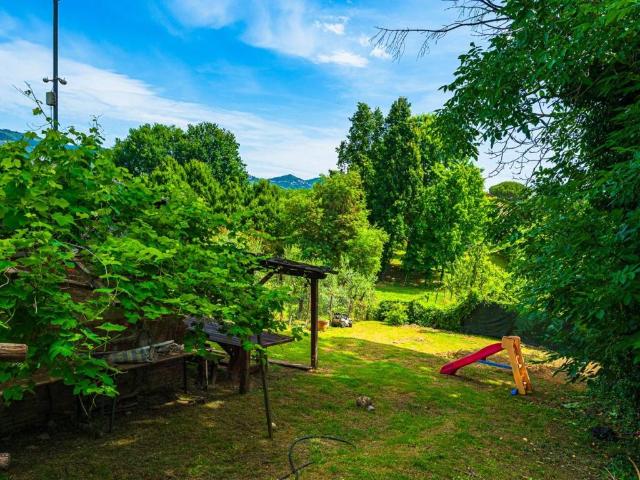 Villa Indipendente in vendita a Lamporecchio, Pistoia