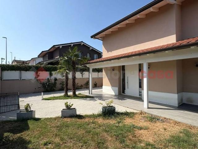 Villa Indipendente in vendita a Lamporecchio, Mastromarco