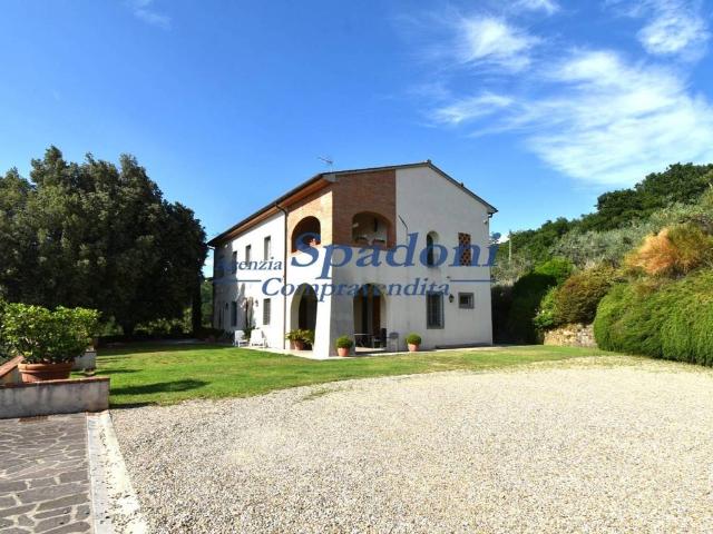 Villa Indipendente in vendita a Lamporecchio, Toscana