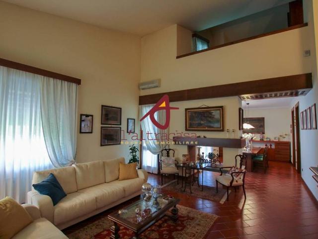 Villa Indipendente in vendita a Borgano, Lamporecchio