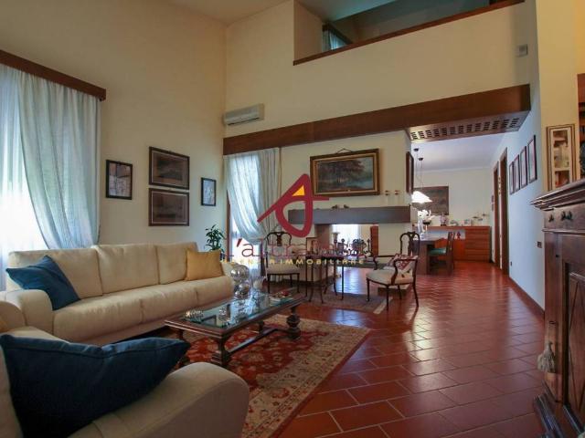 Villa Indipendente in vendita a Borgano, Lamporecchio