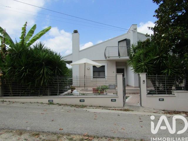 Villa Indipendente in vendita a Quartiere Trento e Trieste, Lanciano