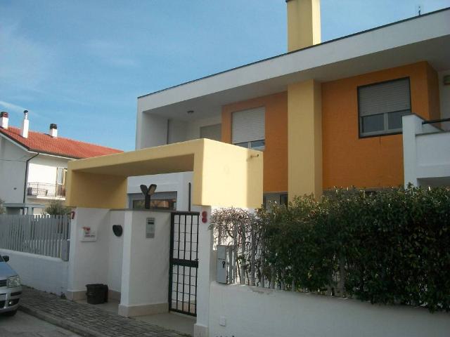 Villa Indipendente in vendita a Lanciano, Abruzzo