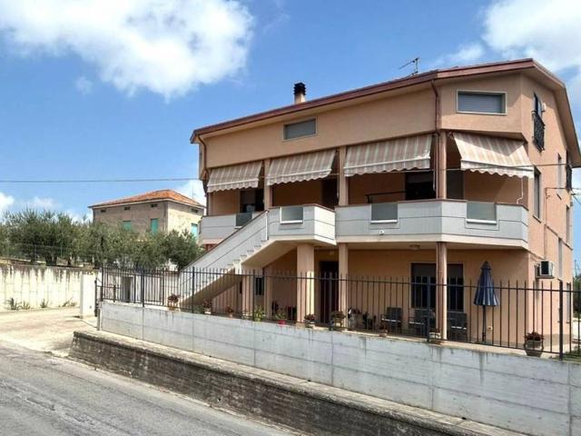 Villa Indipendente in vendita a Lanciano, Abruzzo