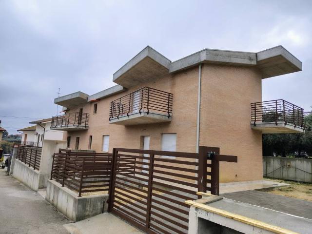 Villa Indipendente in vendita a Santa Rita, Lanciano