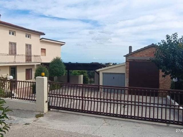Villa Indipendente in vendita a Marcianese, Lanciano