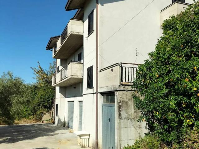 Villa Indipendente in vendita a Civitanova-Sacca, Lanciano