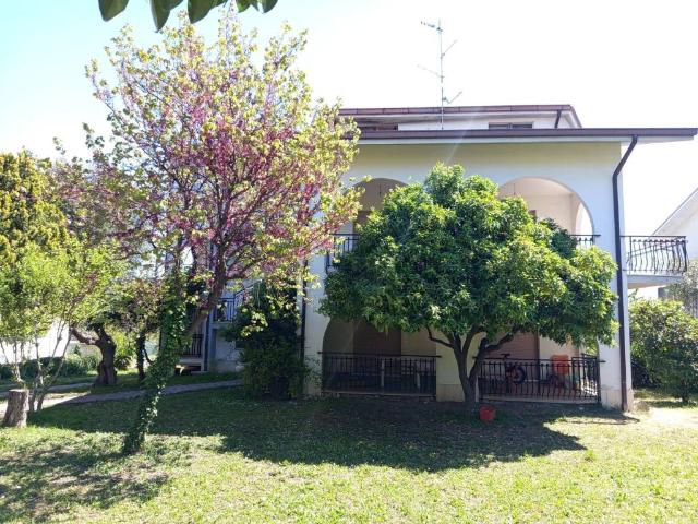 Villa Indipendente in vendita a Santa Liberata, Lanciano
