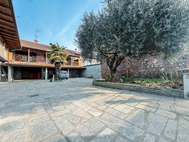 Villa Indipendente in vendita a Piemonte, Novara
