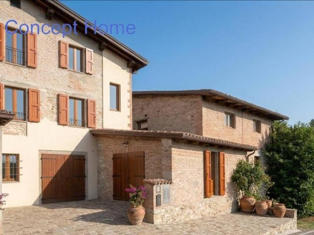 Rustico in vendita a Langhirano, Reggio Emilia