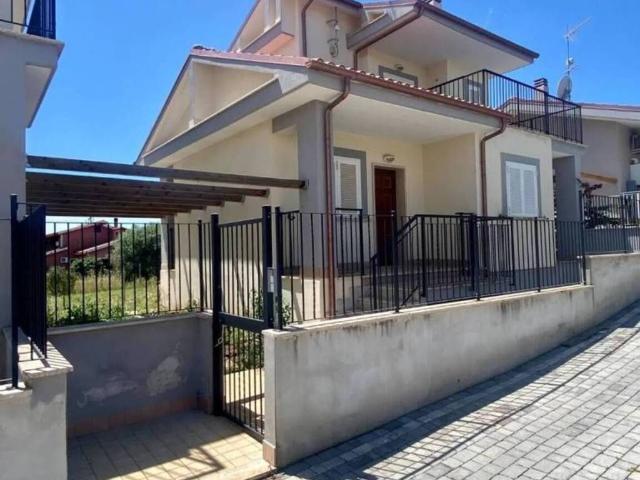Villa Indipendente in vendita a Roma Capitale, Lazio