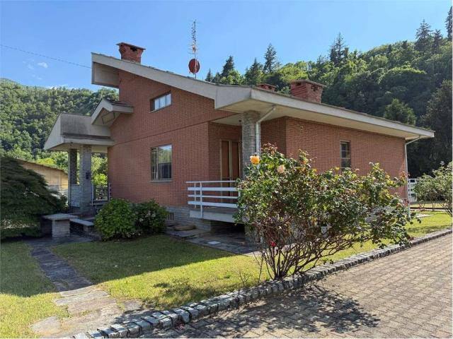 Villa Indipendente in vendita a Unione Montana di Comuni delle Valli di Lanzo, Ceronda e Casternone, Piemonte