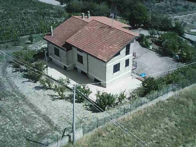Villa Indipendente in vendita a Lapio, Campania