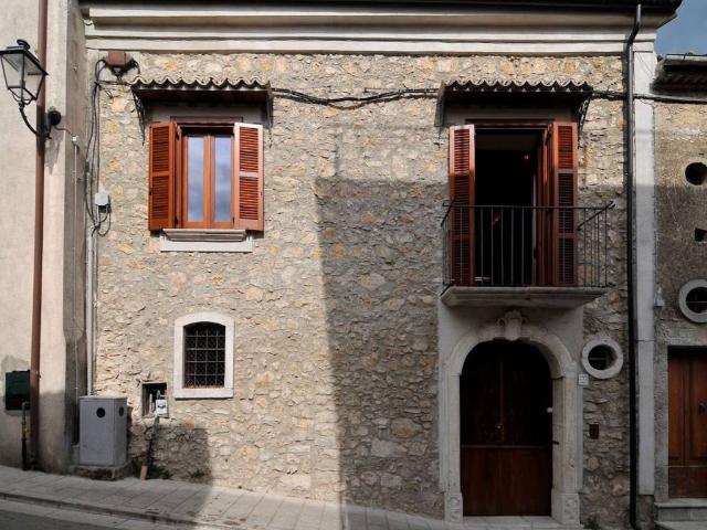 Villa Indipendente in vendita a Cerreto, Lapio