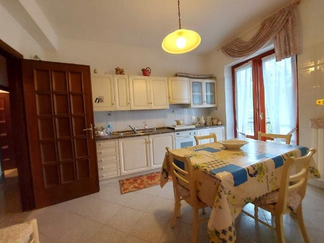 Villa Indipendente in vendita a Tornimparte, Abruzzo