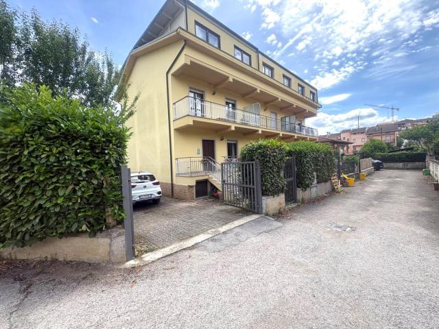 Villa Indipendente in vendita a Tornimparte, Abruzzo