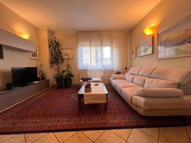 Villa Indipendente in vendita a Tempera, Tornimparte
