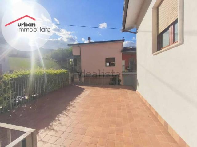 Villa Indipendente in vendita a Cominio, L'Aquila