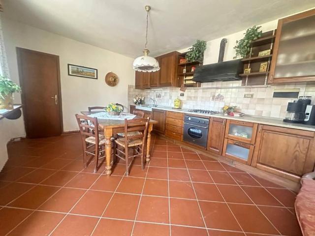 Villa Indipendente in vendita a Larciano, Larciano - Castello