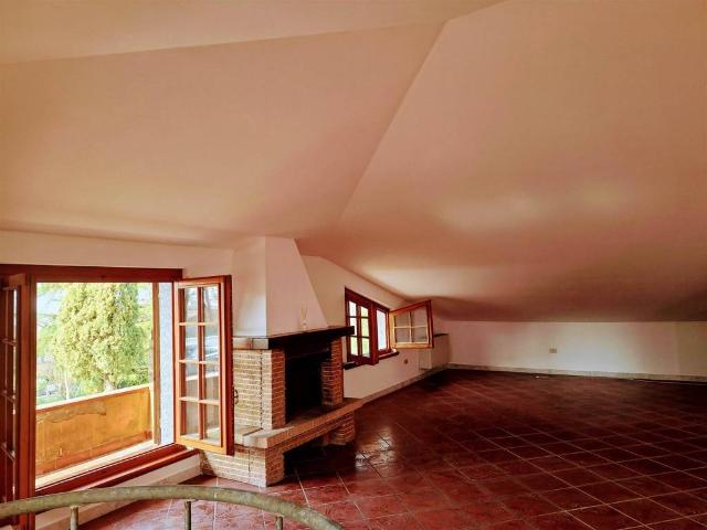 Villa Indipendente in vendita a Larciano, Mungherino
