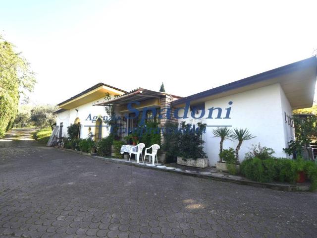 Villa Indipendente in vendita a Larciano, Larciano - Castello