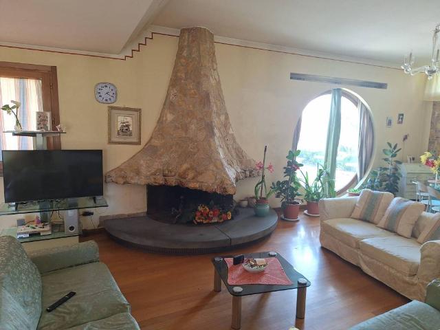 Villa Indipendente in vendita a Larciano, Castelmartini