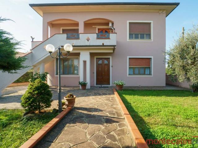 Villa Indipendente in vendita a San Rocco, Luacchi