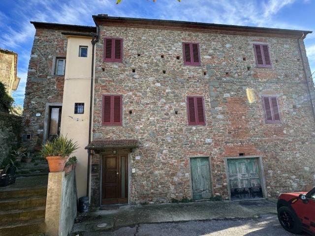 Villa Indipendente in vendita a Cecina, Larciano