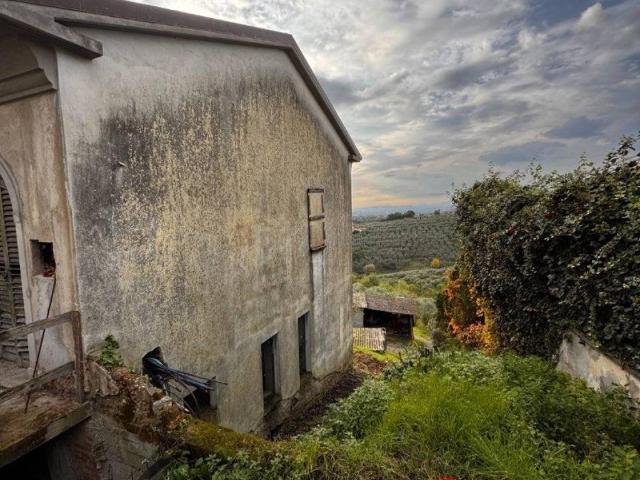 Villa Indipendente in vendita a Cecina, Larciano