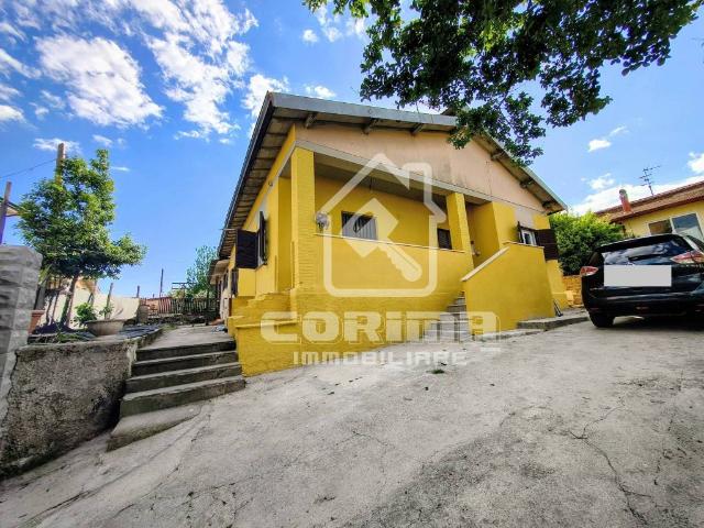 Villa Indipendente in vendita a Valle Mazzone, Roma Capitale