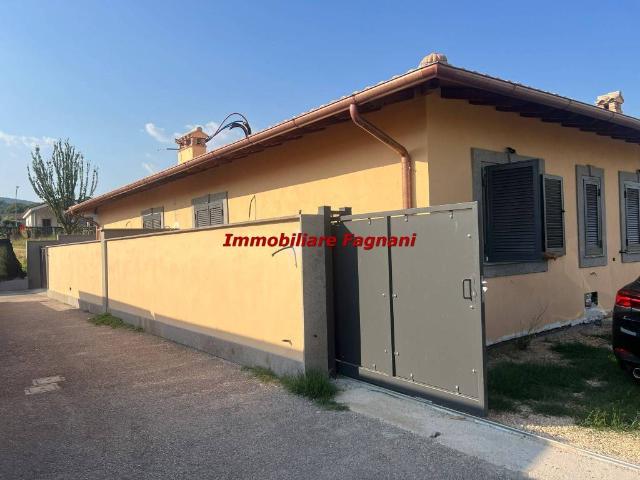 Villa Indipendente in vendita a Valle Mazzone, Roma Capitale