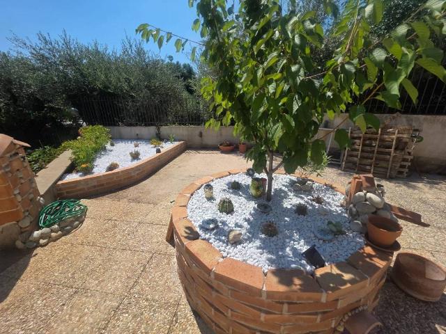 Villa Indipendente in vendita a Valle Mazzone, Roma Capitale