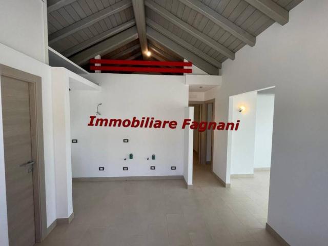 Villa Indipendente in vendita a Valle Mazzone, Roma Capitale