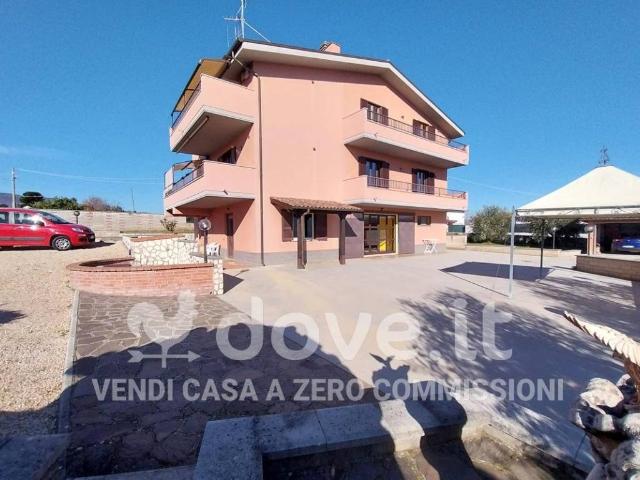 Villa Indipendente in vendita a Valle Mazzone, Roma Capitale