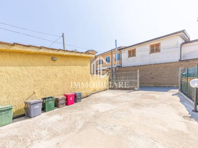 Villa Indipendente in vendita a Valle Mazzone, Roma Capitale