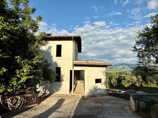 Villa Indipendente in vendita a Valle Mazzone, Roma Capitale