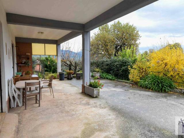 Villa Indipendente in vendita a Valle Mazzone, Roma Capitale