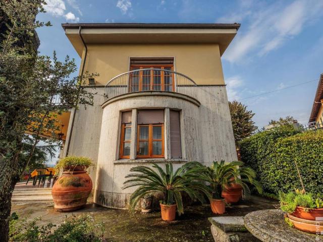 Villa Indipendente in vendita a Case Fanecchio, Lastra A Signa