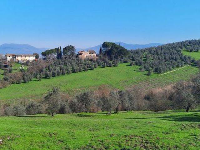 Villa Indipendente in vendita a Lastra A Signa, Toscana