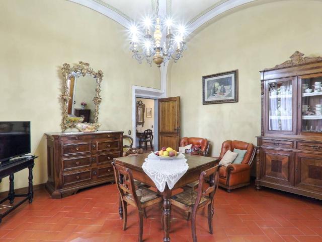 Villa Indipendente in vendita a Calcinaia, Lastra A Signa