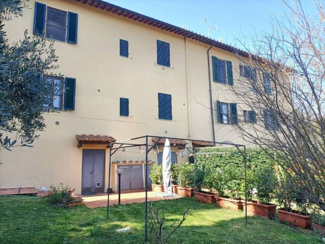 Villa Indipendente in vendita a Lastra A Signa, Toscana