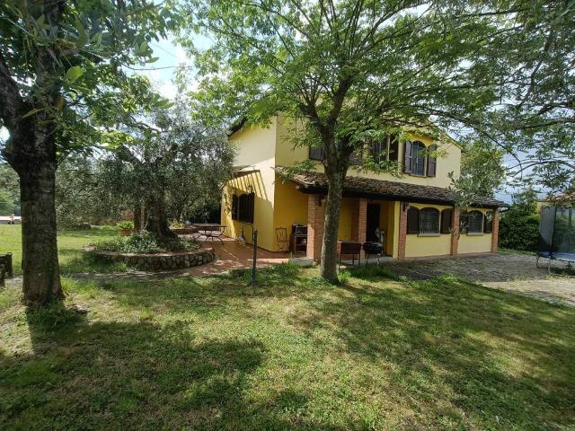 Villa Indipendente in vendita a Lastra A Signa, Toscana