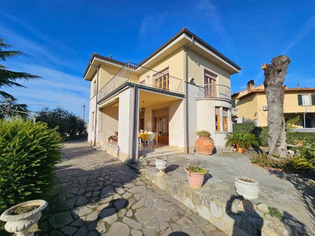 Villa Indipendente in vendita a I Pianacci di sotto, Lastra A Signa
