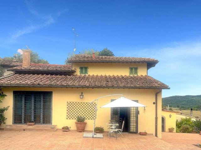 Villa Indipendente in vendita a Lastra A Signa, Toscana