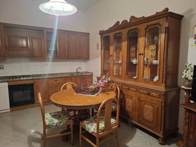 Villa Indipendente in vendita a Calcinaia, Lastra A Signa