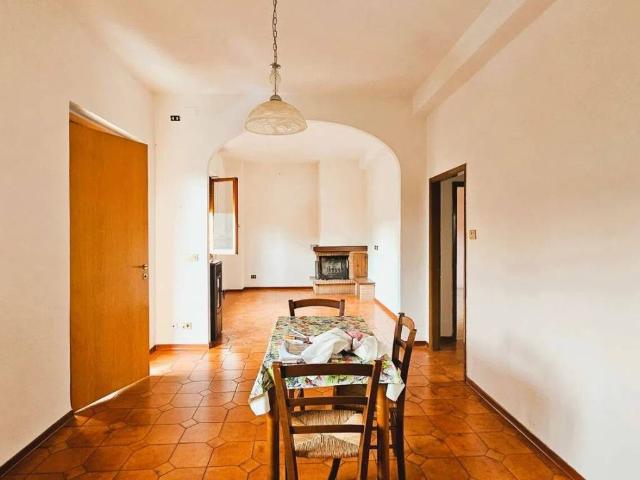 Villa Indipendente in vendita a Laterina Pergine Valdarno, Laterina