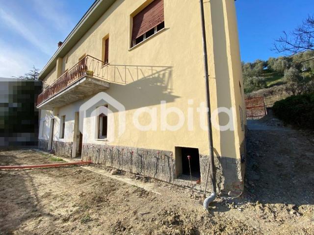 Villa Indipendente in vendita a Laterina Pergine Valdarno, Pergine Valdarno