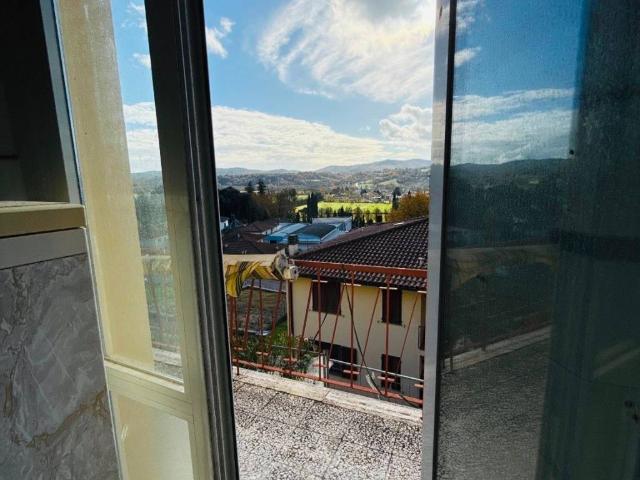 Villa Indipendente in vendita a Laterina Pergine Valdarno, Pergine Valdarno