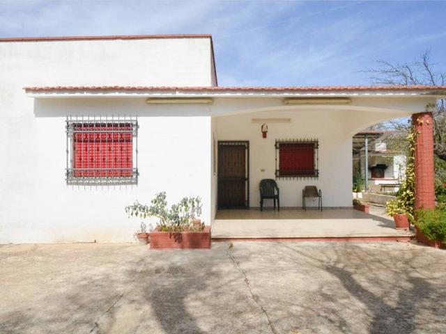 Villa Indipendente in vendita a Latiano, Brindisi